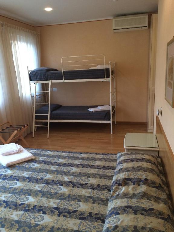 Hotel Concordia Porlezza Esterno foto